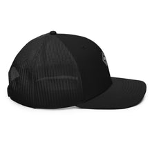 Load image into Gallery viewer, Milioni Trucker Cap
